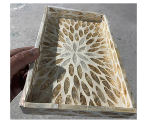 Plateau de rangement en rotin de qualité supérieure avec incrustation de nacre, provenant d'un fournisseur vietnamien - Élégant plateau organisateur pour la maison - Product Image 1
