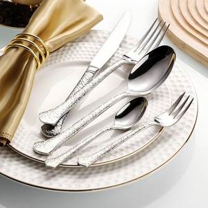 Ensemble complet de couverts en acier inoxydable comprenant fourchette, cuillère, couteau et vaisselle pour les repas en famille - Product Image 4