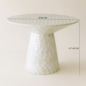 Table basse ronde en coquille de capiz, luxe moderne, pour salon ou chambre, fabriquée à la main au Vietnam - Product Image 2