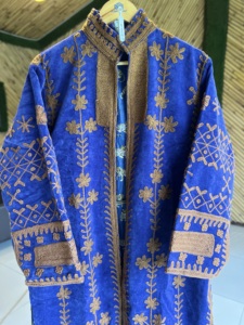 Chaqueta Bomber Larga de Mujer, Tejida a Mano, de Terciopelo Azul Rey, Transpirable, con Bordado Floral para Invierno - Product Image 4