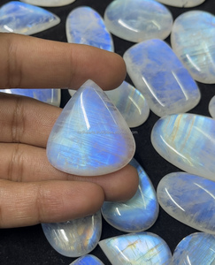 Vente en gros de pierres précieuses naturelles en vrac : Pierre de lune arc-en-ciel naturelle, Cabochon ovale à taille ronde, Grande taille, Labradorite blanche pour la fabrication de bijoux - Product Image 2