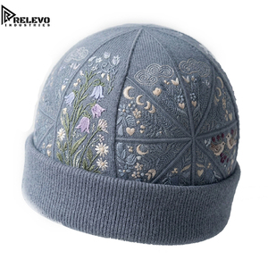 Bonnet en tricot floral céleste de haute qualité, motif botanique lune et étoiles bleu ardoise, bonnet à revers plié, style streetwear - Product Image 2
