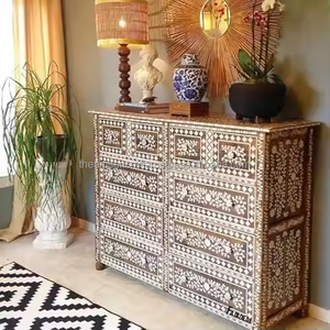 Elegante cómoda de lujo con incrustaciones de hueso, muebles de diseño intrincado hechos a mano para el hogar y la sala de estar - Product Image 5
