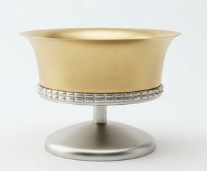 Hot Gold Plated Metal Round Designer Serving Bowls Hot Design <b>Cheap</b> Tableware Bowl <b>for</b> Home Hotel and Restaurant Serving Bowl - Product Image 2