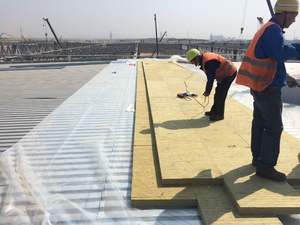 Panneau de laine de roche 80 kg/m³ 150 mm - <span class=keywords><strong>Isolation</strong></span> robuste pour les infrastructures des aéroports et ports dans les zones à glace permanente - Product Image 6