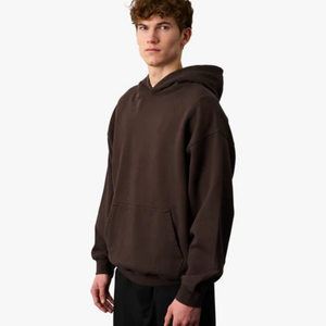 Vente en gros de sweat-shirts à capuche surdimensionnés pour hommes en coton 100% pour un style hivernal thermique de couleur Purple Haze, motif uni, impression de logo personnalisée - Product Image 4