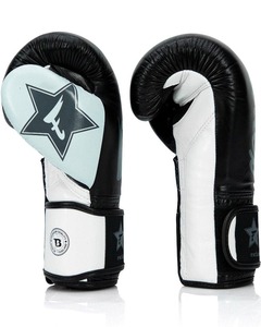 ถุงมือชกมวยไทย Fairtex หนังแท้สั่งทำพิเศษ ยอดขายดีที่สุด พร้อมที่จับมือสำหรับซานด้า คิกบ็อกซิ่ง MMA ต่อสู้ ปิดด้วยสายรัดแบบ Hook Loop - Product Image 3