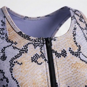 Ensembles de yoga et de fitness tendance : pantalon imprimé par sublimation et soutien-gorge de sport – Tenue d'entraînement pour la gym et l'exercice - Product Image 4