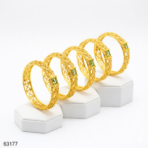 MOLL JEWELLERS - Juego de Anillos de Compromiso de Lujo con Circonitas Chapadas en Oro de 24K, Modernos y Elegantes, para Mujer, para Bodas, Fiestas y Aniversarios, Certificados - Product Image 3