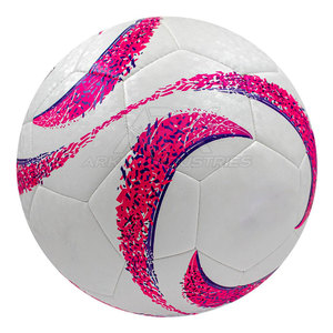 Ballon hybride au design durable, matériau de haute qualité, surface à forte adhérence, idéal pour les entraînements et les matchs. - Product Image 3