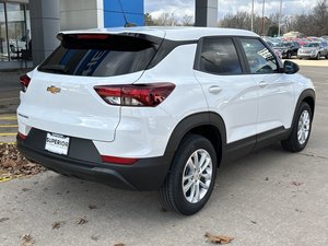 Trailblazer LS FWD Sport U-tility 2024 Usado en Excelentes Condiciones - Product Image 3