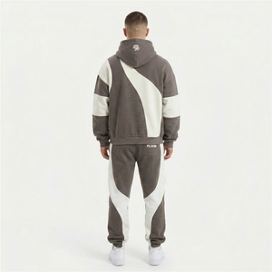 Ensemble de survêtement en molleton marron pour homme avec logo personnalisé, sweat à capuche et pantalon de jogging, panneaux contrastants, style streetwear, ensemble deux pièces - Product Image 2