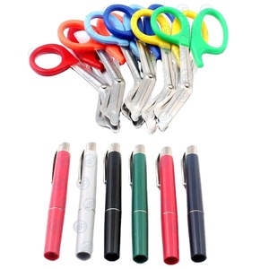 DADDY D PRO Rainbow Juego de 6 Piezas de Tijeras de Acero EMT de 7.5 Pulgadas para Primeros Auxilios, Linternas Desechables Surtidas para Enfermeras, Técnicos de Emergencias Médicas y Bomberos - Product Image 1