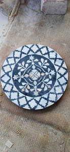 Sous-verre en nacre incrusté, fabriqué à la main en Inde par des artisans indiens, pour des articles de cuisine intemporels - Product Image 6