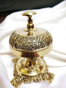 Cloche de table vintage en laiton, écologique, faite à la main, cloche de bureau antique, cloche de service décorative pour la décoration de la maison, hôtel - Product Image 1