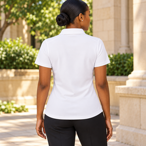 Polo de performance brodé Sigma Gamma Rho pour femme, à manches courtes et col, uniforme décontracté personnalisé avec lettres grecques de la sororité - Product Image 4