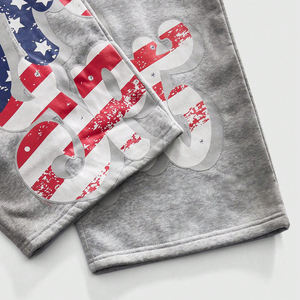 Pantalones de chándal personalizados con estampado de letras, teñido por pulverización, con dobladillo curvo, estilo urbano, para venta al por mayor - Product Image 4
