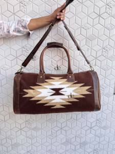Bolsos de Viaje Grandes de Cuero Genuino con Diseño Nuevo, Hechos a Mano, Estilo Vintage Azteca, con Patrón Occidental, Multiusos - Product Image 2
