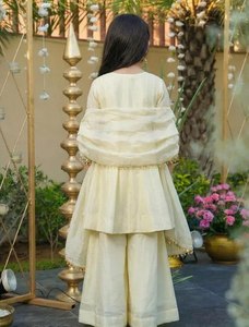 ชุดคุर्ตาผ้าไหมสำหรับเด็กผู้หญิง ดีไซน์ใหม่จาก TENNECY สำหรับงานแต่งงาน งานดิวาลี และงานปาร์ตี้ ปักลายสวยงาม ไม่ยับง่าย กำลังเป็นที่นิยม - Product Image 4