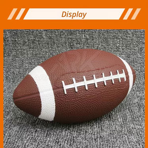 Ballon de rugby prêt à l'emploi avec surface au toucher lisse, idéal pour l'entraînement en club et les événements. - Product Image 2