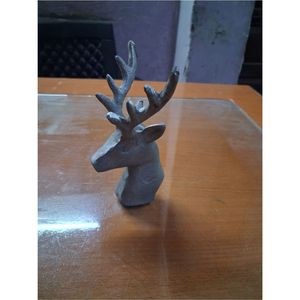 Figurine de tête de cerf en métal moulé à la main, finition argent antique, sculpture de cerf pour table, décoration de maison, salon, bureau, cadeau de fête - Product Image 1