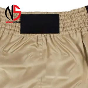 Shorts de Muay Thai pour hommes de qualité supérieure, légers, prix de gros, entièrement personnalisables, anti-plis, avec design tendance. - Product Image 2