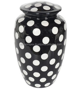 Urna Funeraria Moderna Hecha a Mano de Latón y Metal con Diseño de Lunares para Uso en Mesa - Product Image 1