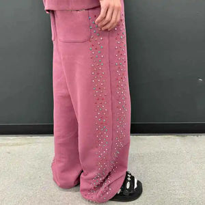 Pantalones de chándal premium para hombre, holgados, de poliéster, con logo personalizado, rayas y diseño apilado, de pierna ancha y corte acampanado - Product Image 2