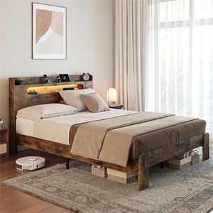 Lit fait main avec pied de lit sculpté en bois massif, mobilier de chambre à coucher de luxe, lit de qualité supérieure en bois massif taille King - Product Image 5