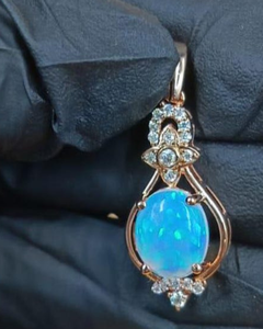 Pendentif artisanal en larimar, pierre ovale en larimar, pendentif en argent 925, breloques en cristal de guérison, pendentif porte-bonheur, inspiré de l'océan - Product Image 1