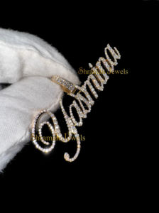 Collar con Colgante de Letra Inicial Personalizada en Cursiva, Chapado en Oro sobre Plata 925, con Diamantes de Moissanita, Estilo Hip Hop Moderno, Regalo - Product Image 3