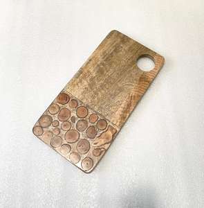 Most Popular Acacia Wood Resin Round <b>Shape</b> Cheese Board with Handle Wooden Epoxy Resin Chopping <b>Blocks</b> Custom Breakfast Board - Product Image 2