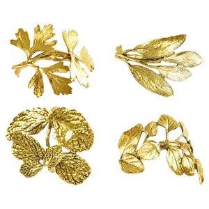 Elegante Anillo para Servilletas de Metal Dorado que Agrega un Toque de Lujo a la Experiencia Gastronómica en el Hogar y Ayuda a Mantener las Servilletas Organizadas y con Estilo - Product Image 2