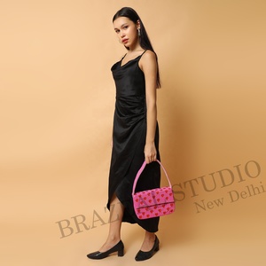 Nouvel Arrivage Sac à Main Pochette Femme Tendance à Bandoulière Unique, Motif Géométrique Perlé, pour Mariage, avec Fermeture à Rabat et Logo Personnalisable - Product Image 5