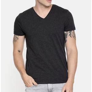 T-shirts col V personnalisés pour hommes 2026 – Vente en gros – Qualité supérieure – Tissu 100 % coton noir – Coupe confortable – Fabriqué au Pakistan - Product Image 6