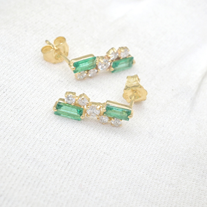 New Hot Selling 0.58 Ct Baguette Cut <b>Emerald</b> Gemstone Dainty <b>Studs</b> 14k Solid Gold Diamond Push Back Earrings At Wholesale Bulk - Product Image 4