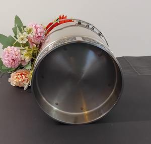 Seau à glace finition argentée de qualité supérieure, idéal pour la maison, les bars, les réceptions, le refroidissement des cocktails, les hôtels, les resorts, les clubs et les occasions spéciales - Product Image 2