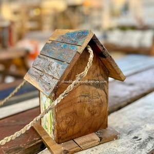 Casa para Pájaros Reciclada, Hecha a Mano, Sostenible, de Madera, Estilo Barco, Color Madera Envejecida, Jaula Original para Pájaros, Casa para Pájaros Pequeños de Exterior - Product Image 4