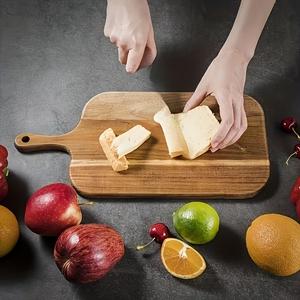 Tabla de Cortar de Madera Premium con Mango de Fácil Agarre, Acabado Liso, Superficie Apta para Cuchillos, Ideal para Cortar, Servir y Decorar - Product Image 6