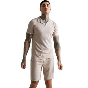 Conjuntos de camisetas polo de verano de alta calidad con logotipo personalizado, camisetas y pantalones cortos para correr sólidos informales para hombre, conjuntos de ropa de manga corta - Product Image 1