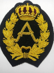 Badges brodés sur mesure de luxe 2026, style haut de gamme, en tissu sergé avec perles, en vente - Product Image 5