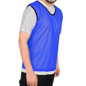 เสื้อกีฬาตาข่ายพิมพ์ลาย ระบายอากาศได้ดี กันน้ำ ยืดหยุ่น น้ำหนักเบา ไร้แขน ป้องกันแบคทีเรีย ทนทาน แห้งเร็ว สำหรับฝึกซ้อมฟุตบอล - Product Image 3