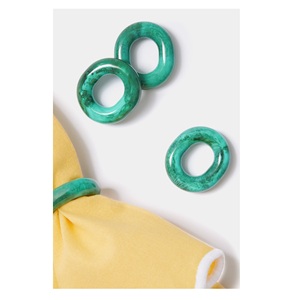 Magnifiques anneaux de serviette en résine colorée, vaisselle tendance pour la décoration de la maison, qualité supérieure, fabriqués en Inde. - Product Image 2