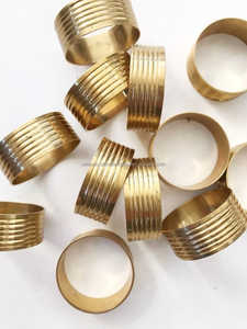 Rond de serviette de qualité supérieure fait à la main de meilleure qualité porte-anneau de serviette en laiton de forme ronde à un prix abordable par UCI - Product Image 2