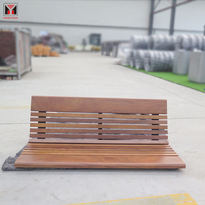 Panca Lunga da Esterno con Telaio di Supporto in Legno e Pallet in Legno, Solo per Riposo su Cemento o Pietra - Product Image 4