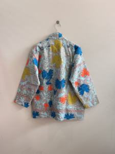 Chaqueta Tradicional Hecha a Mano Estilo Vintage Kantha Suzani, Kimono Corto para Mujer - Product Image 6