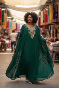 Vestido de Novia Islámico Awais House, Corte A, Georgette, Lentejuelas de Cristal, Ecológico, Sencillo, Largo hasta el Suelo, Mangas Largas, Cuello en V, para Festival de Verano - Product Image 2