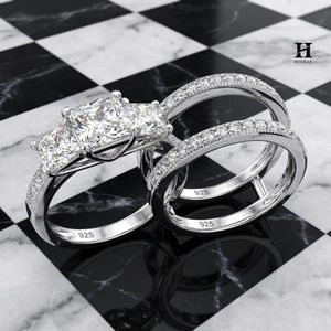 Anillo de compromiso de lujo con tres diamantes de corte princesa cultivados en laboratorio y banda de aniversario con pavé de varias filas - Product Image 5