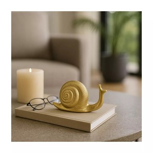 Sculpture de Escargot Doré Décoration de Table Figurine Artistique Moderne pour Salon 1 Pièce Design Moulé Plaqué Or - Product Image 1
