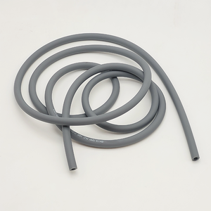 ท่อยางทนน้ำมันเชื้อเพลิงและน้ำหล่อเย็นสำหรับยานยนต์ Indoflex Thermoplastic NBR ขนาด 8 มม. ID x 13.5 มม. OD ผลิตตามมาตรฐาน OEM - Product Image 2